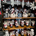 Primitive Pinecone Gift Shop